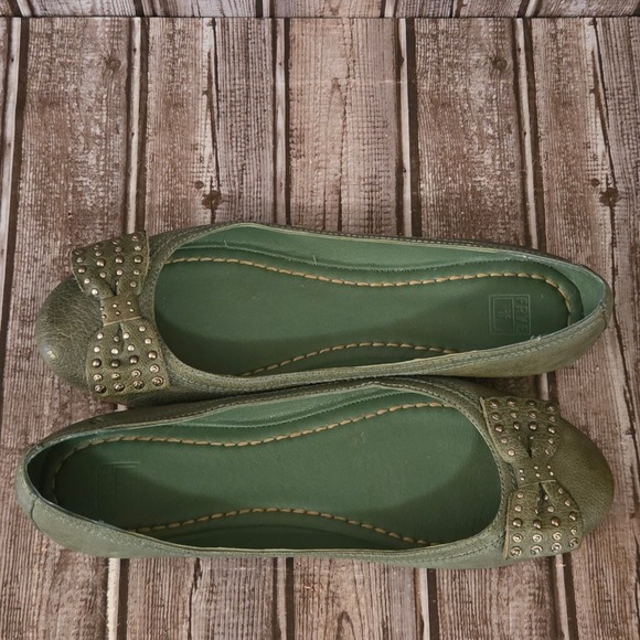 Sz 10 M Womens Frye Regina Green Leather Studded Bow Ballet Flats Shoes VGUC! - Picture 5 of 7